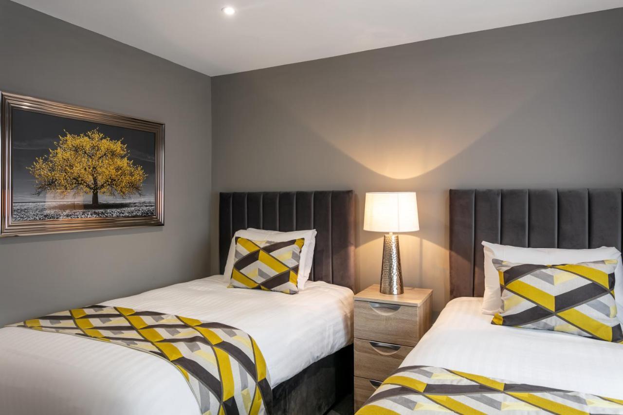 Roydon Marina Village Hotel מראה חיצוני תמונה